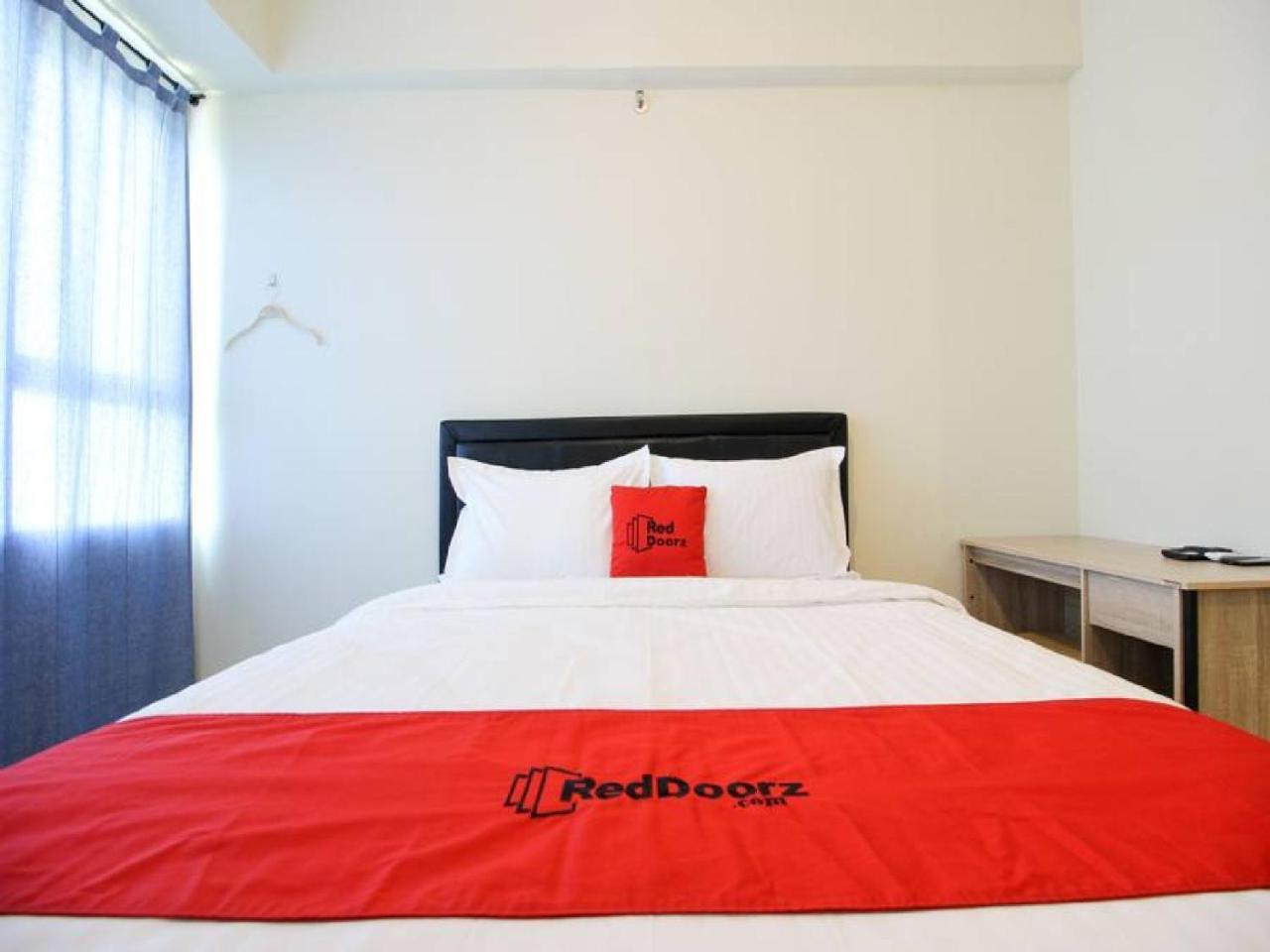 Reddoorz Apartment @ Malioboro City Adisucipto Maguwo Экстерьер фото